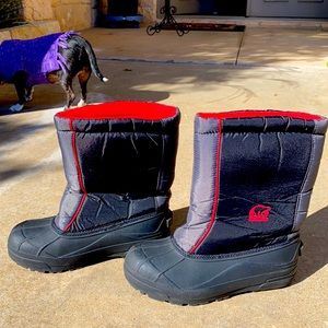 Ski/winter boots outgrown.